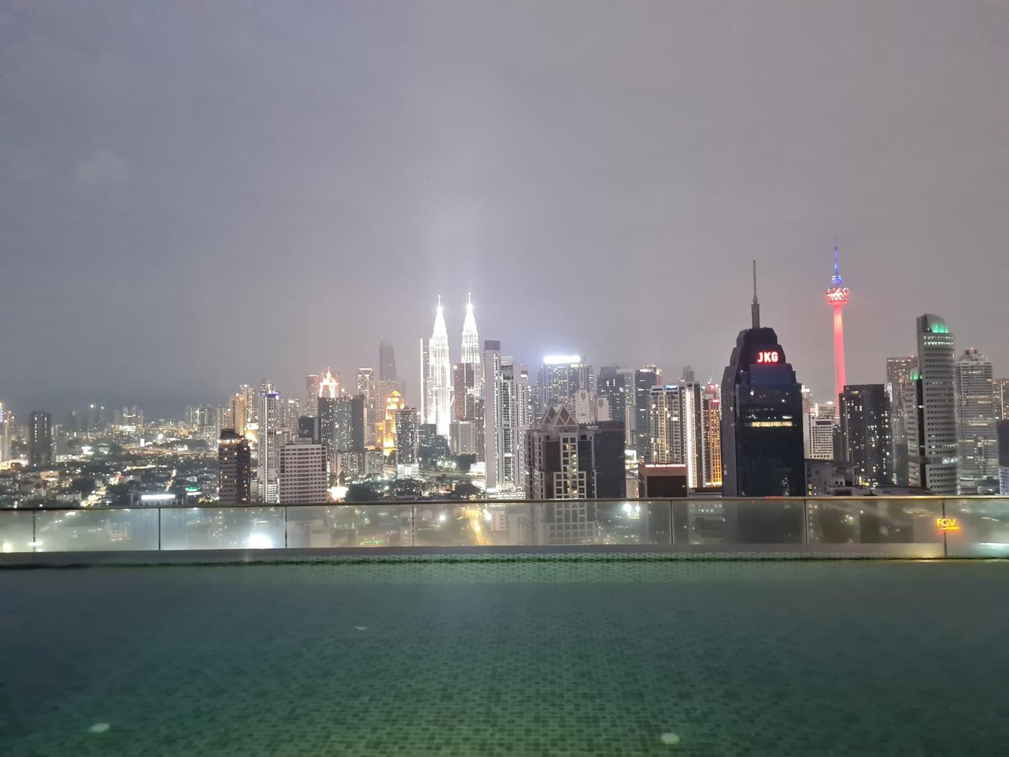 Apartemen At Regalia Sky Pool Kuala Lumpur
